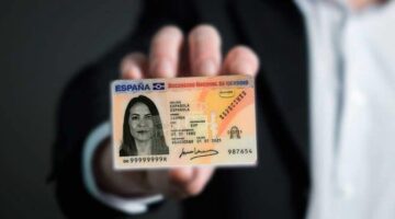 ¿Cómo pedir cita previa DNI, NIE o Pasaporte? Por internet y teléfono