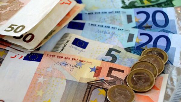 ¿Cuánto es el salario mínimo interprofesional 2021 en España?