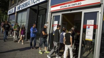 Renovar el paro y los subsidios por desempleo en vacaciones
