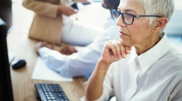 Ayudas para parados entre 30 y 55 años